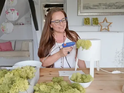 Abażur decoupage krok po kroku: stwórz unikalną lampę DIY!